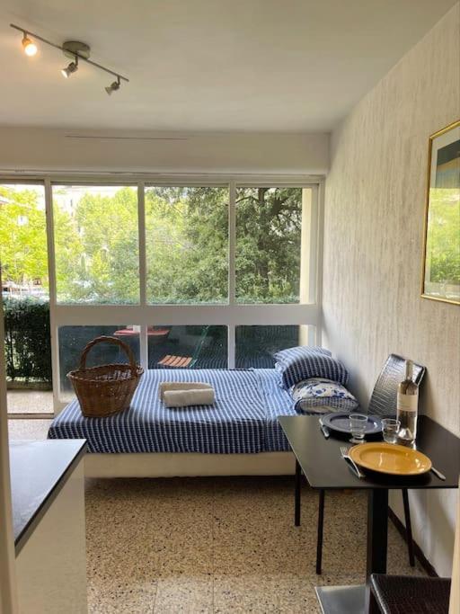 Studio Au Coeur D'Aix Avec Balcon Et Parking 普罗旺斯地区艾克斯 外观 照片